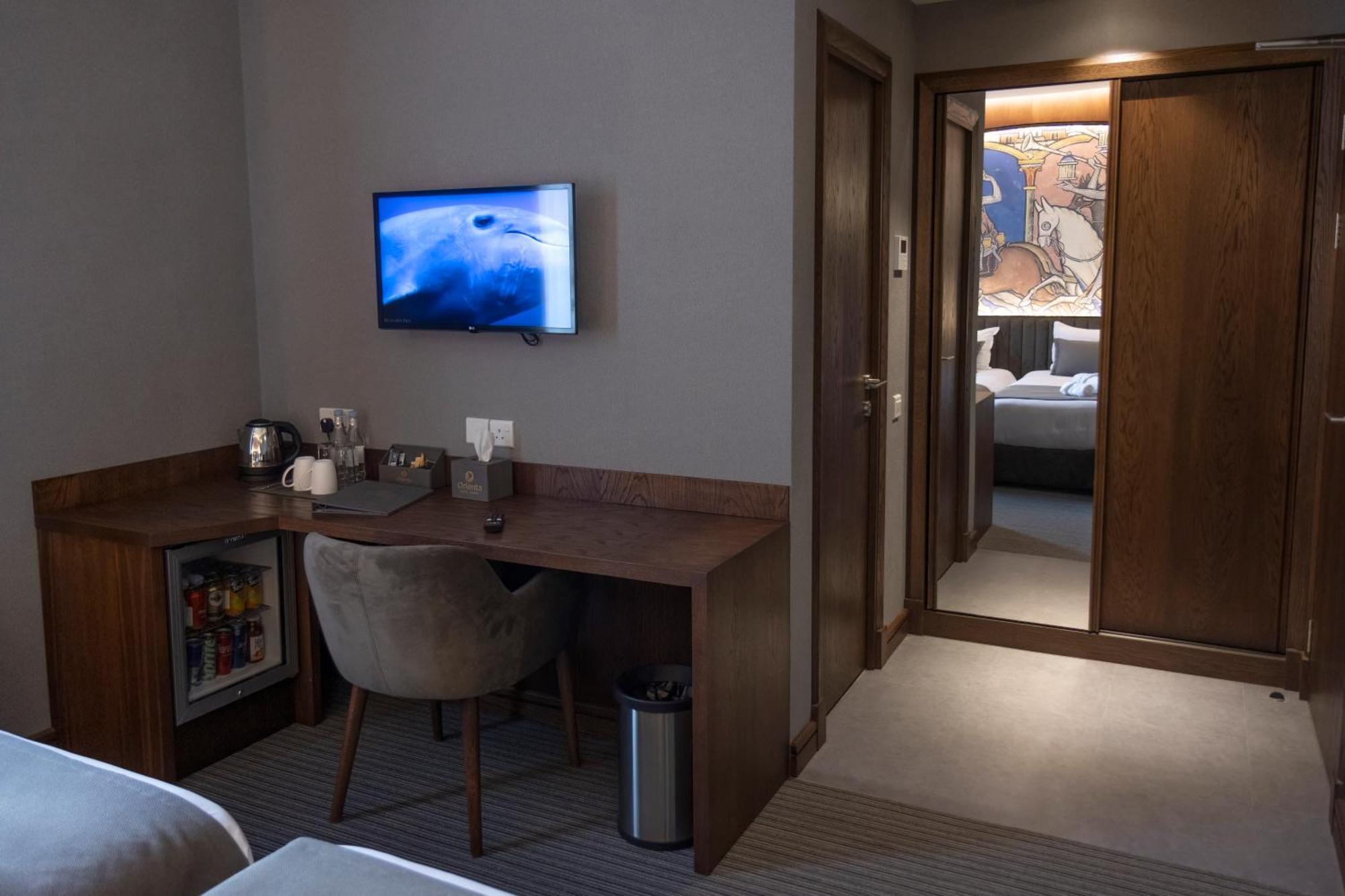 Orienta Hotel 기우므리 외부 사진