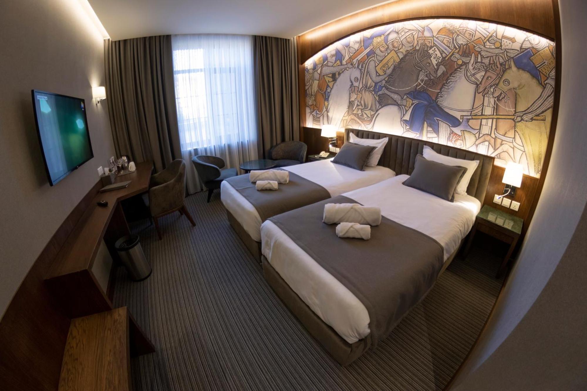 Orienta Hotel 기우므리 외부 사진
