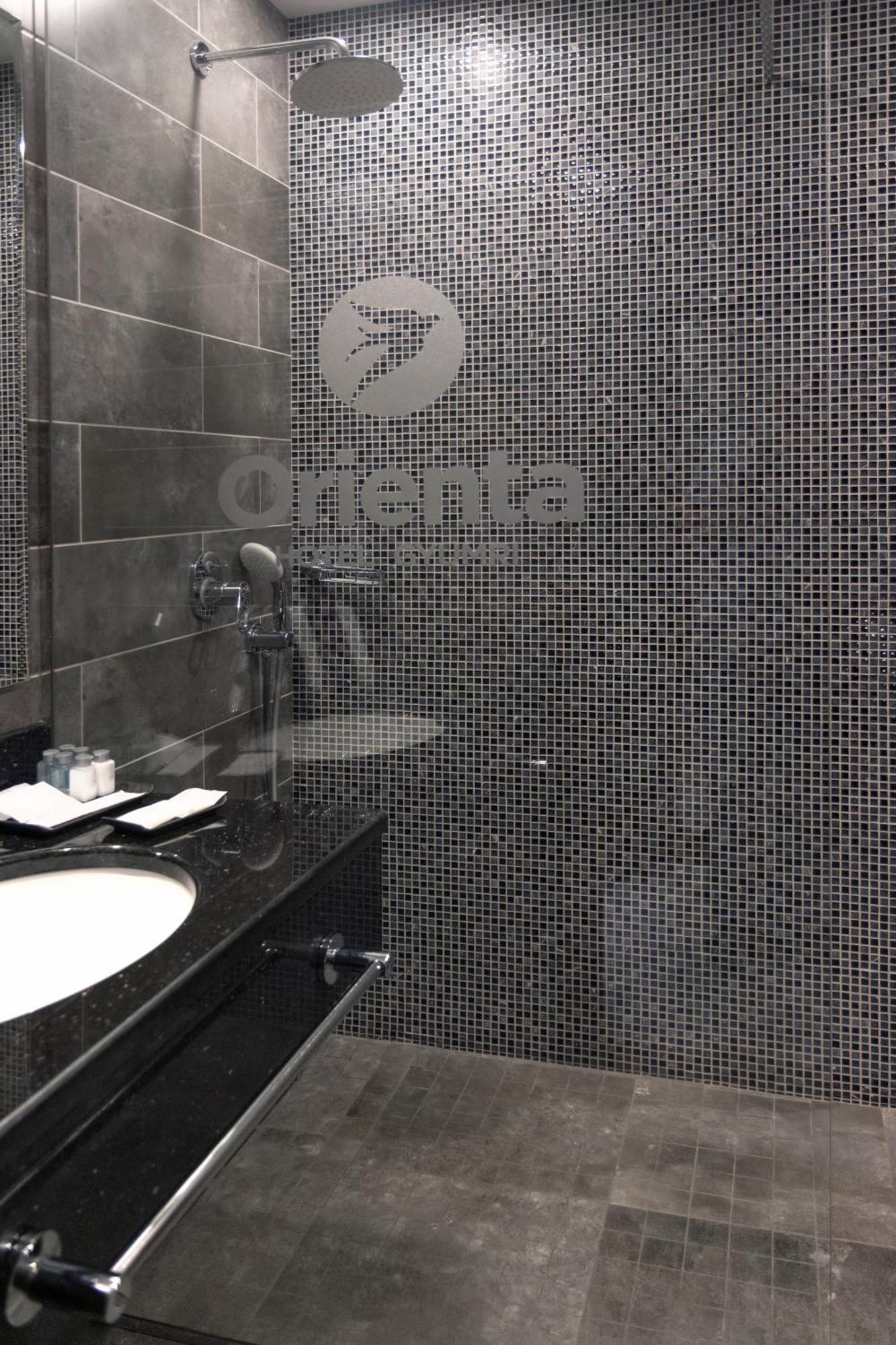 Orienta Hotel 기우므리 외부 사진